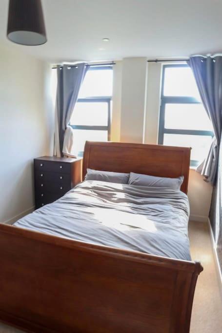 3 Bed Flat With A View Appartamento *