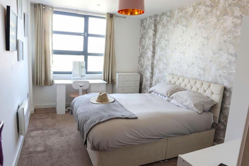 Appartamento 3 Bed Flat With A View Londra